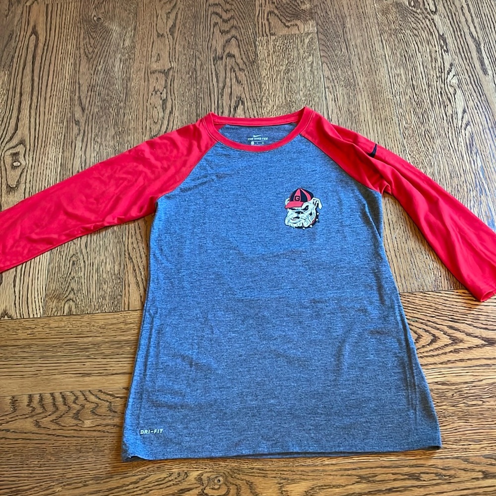 University of Georgia - UGA - NIKE Soft T-shirt New w/out tags